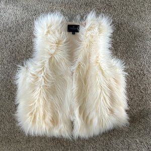 Cream colored faux fur vest Size Medium